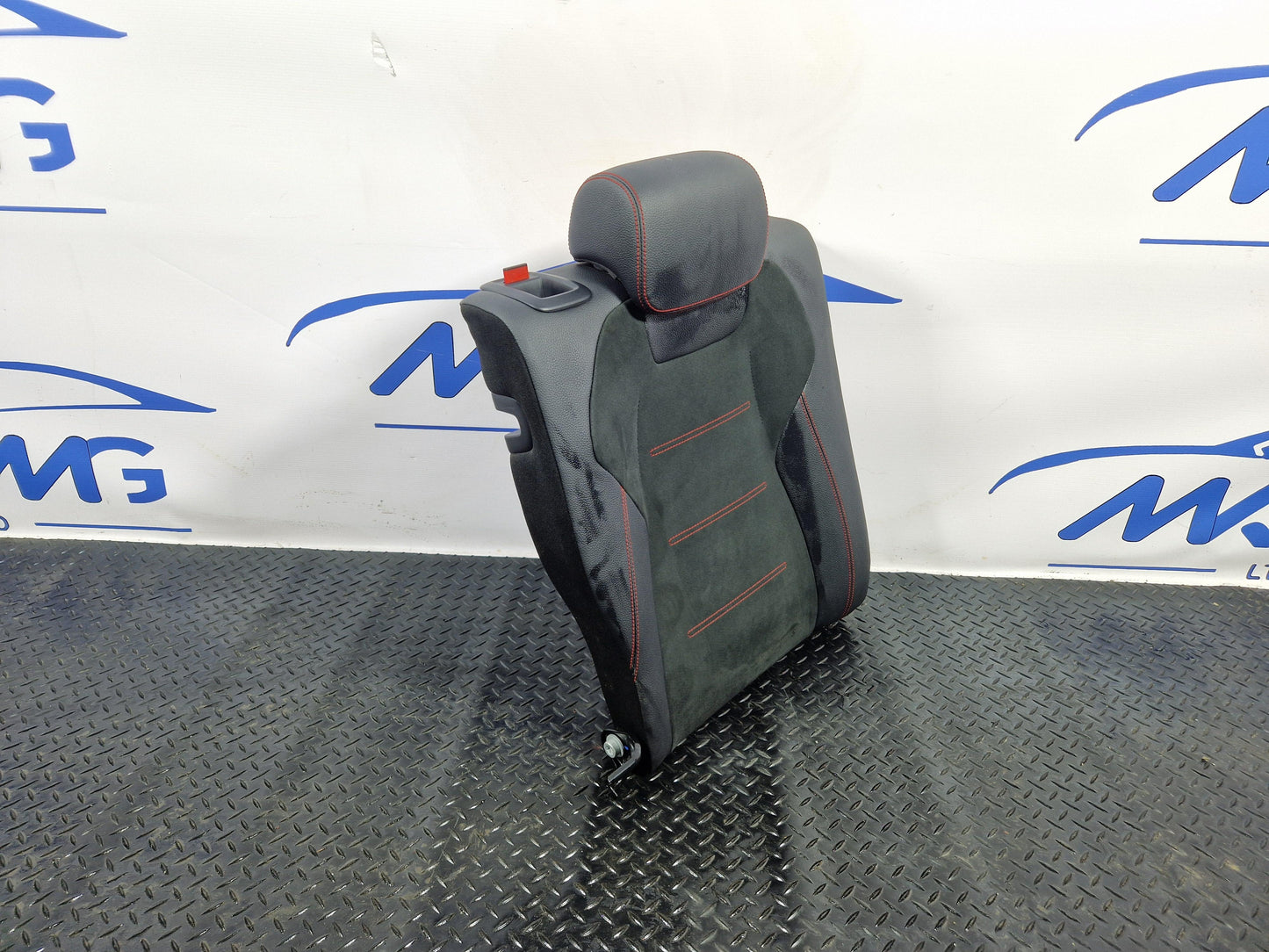 2019 - Mercedes-Benz B200d B-Class W247 Rear Right Side Single Seat Backrest