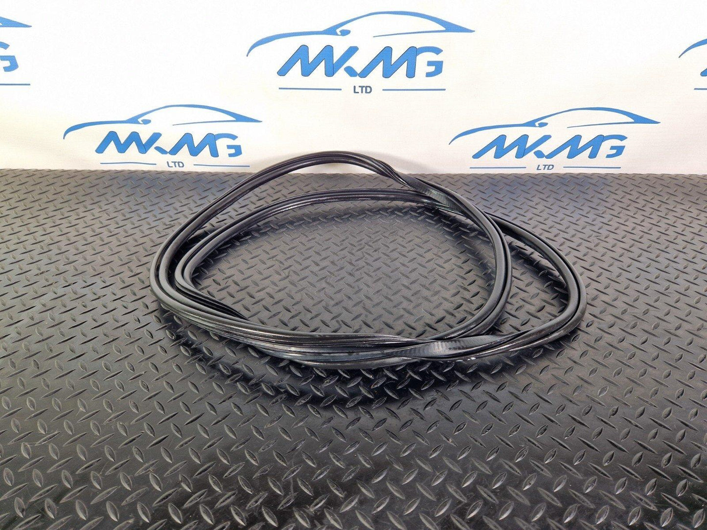 12-17 AUDI Q5 S-LINE GENUINE OEM REAR LEFT SIDE DOOR SEAL 8R0833721F