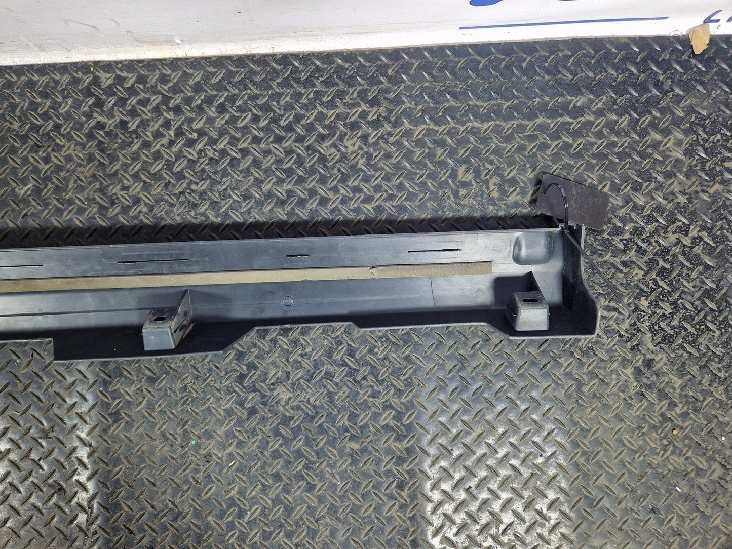 Land Rover Discovery Sport Side Skirt Sill Right Side Genuine FK7210154AD