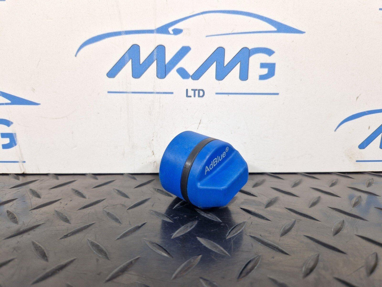 14-21 MERCEDES BENZ C220D W205 GENUINE OEM ADBLUE FILLER CAP A2224700105