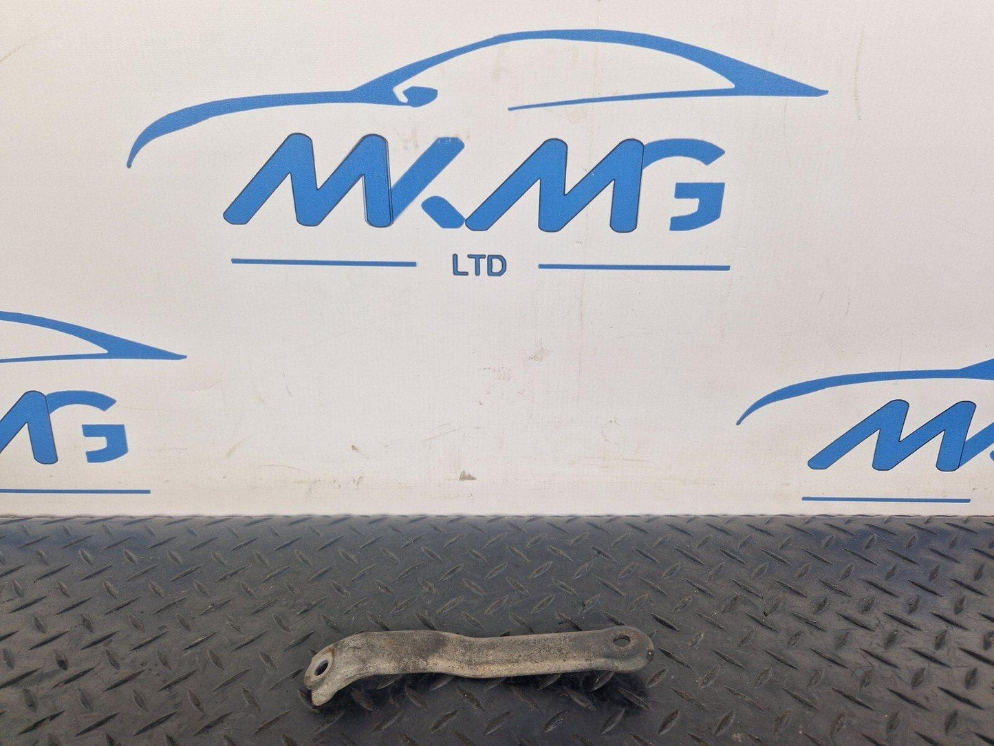 14-21 MERCEDES BENZ C300h W205 TURBO SUPPORT BRACKET A6510962840