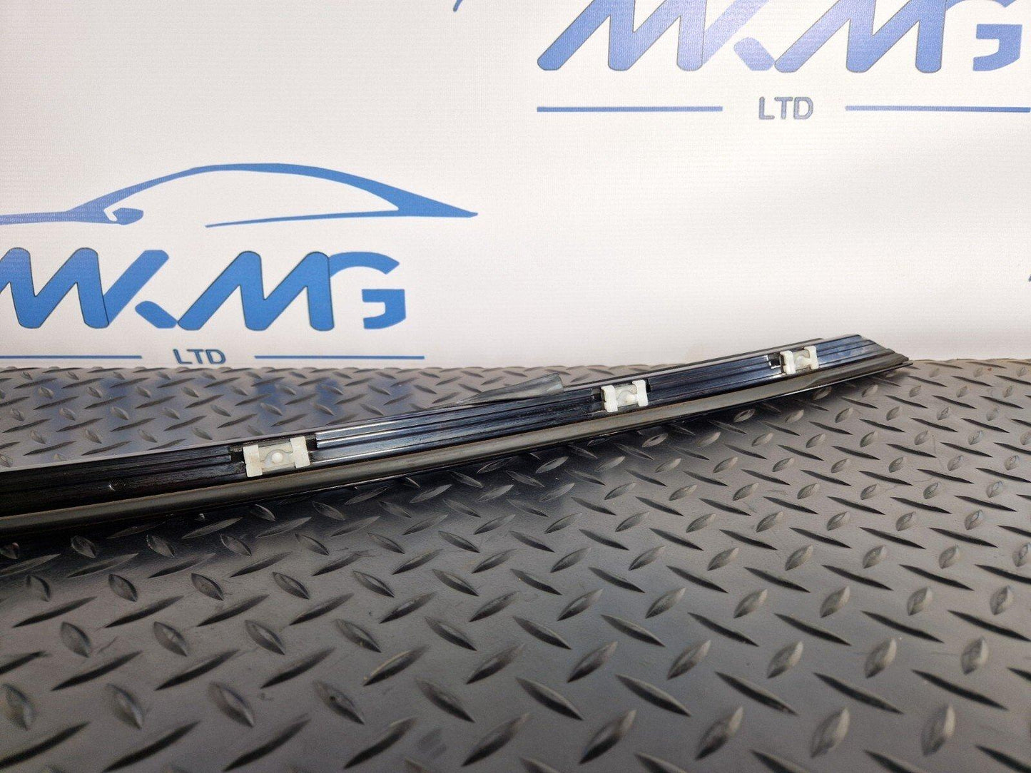 12-18 BMW 4 SERIES F36 LCI M-SPORT RIGHT DRIVER O/S WINDOW FINISHER TRIM 7332538