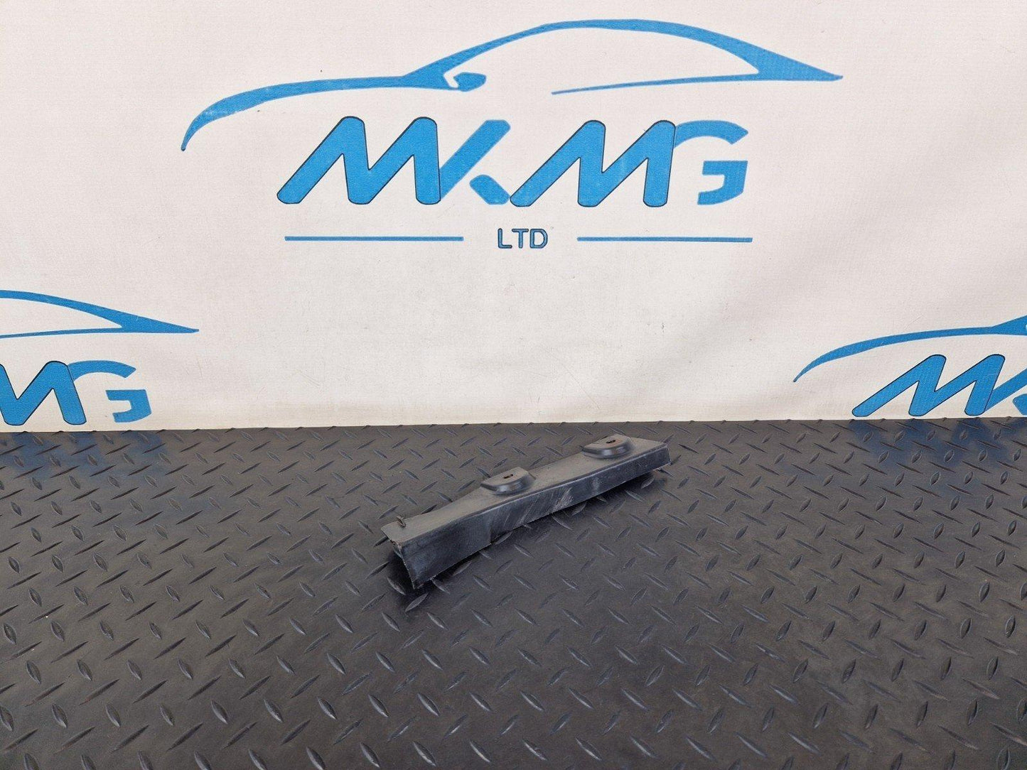 10-13 BMW E70 LCI X5 GENUINE OEM FRONT N/S LEFT SPLASH GUARD 7188839