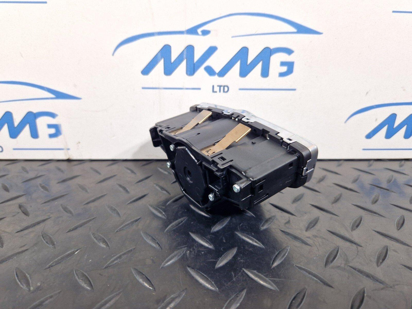 14-21 MERCEDES BENZ C200 W205 GENUINE HEADLIGHT CONTROL SWITCH PANEL A2059051910