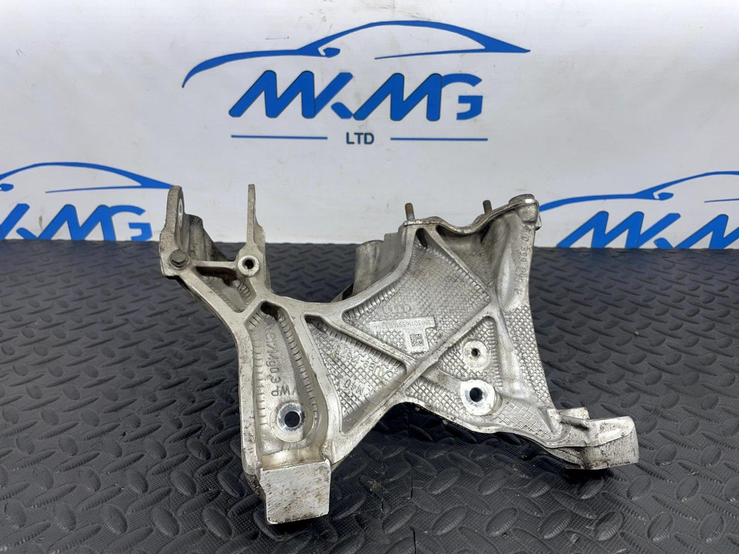 16-19 AUDI A4 B9 AVANT GENUINE FRONT LEFT SIDE SUBFRAME BRACKET 8W0399295