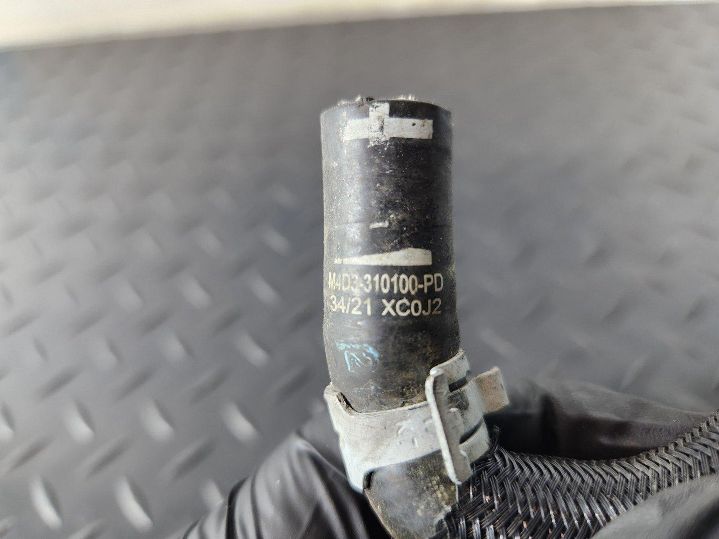 19-ON RANGE ROVER EVOQUE L551 2.0 DIESEL TURBOCHARGER HOSE PIPE M4D3310100PD