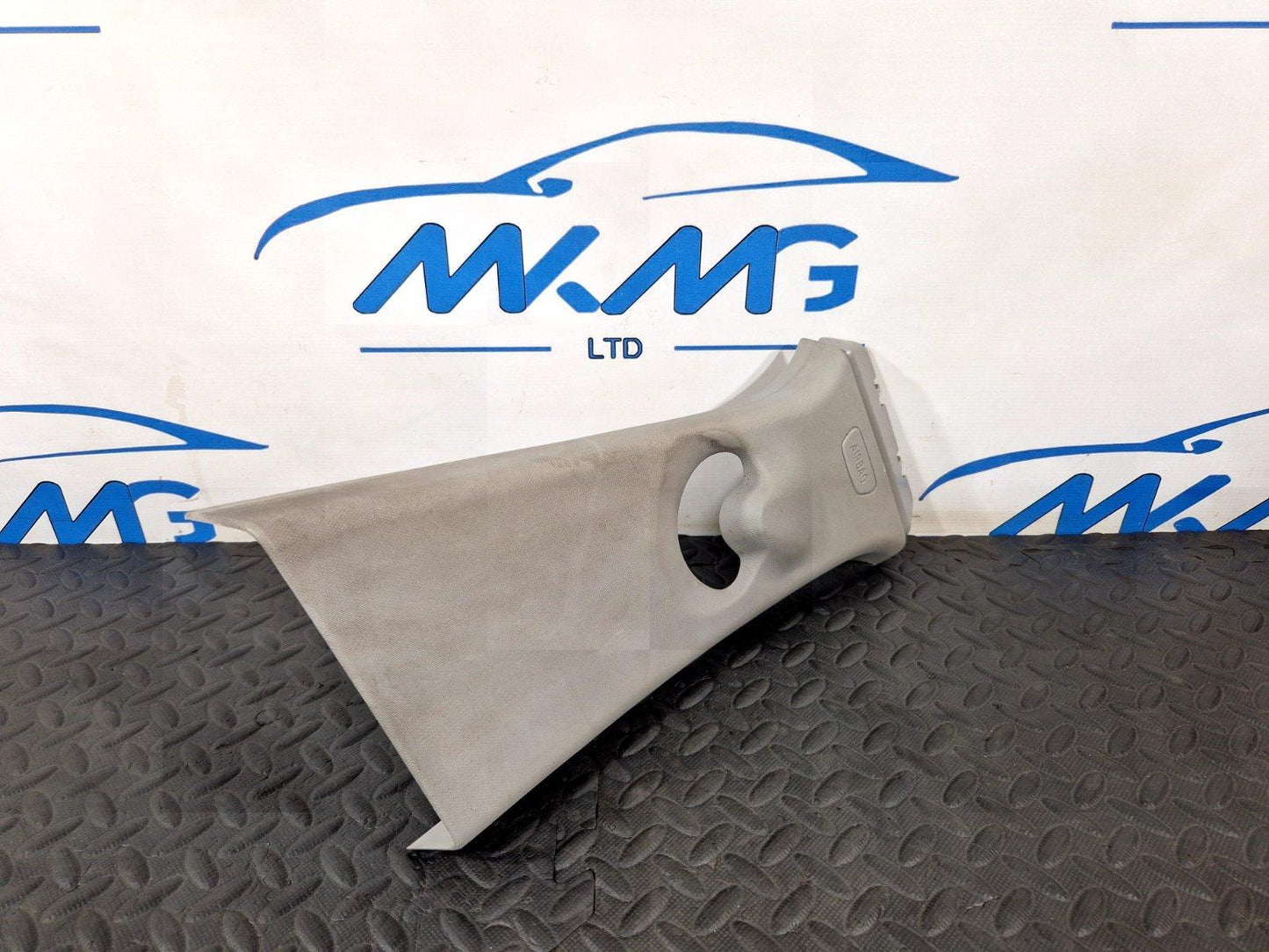 16-22 BMW X1 F48 DRIVERS SIDE RIGHT INNER B POST COVER TRIM PANEL 7332816