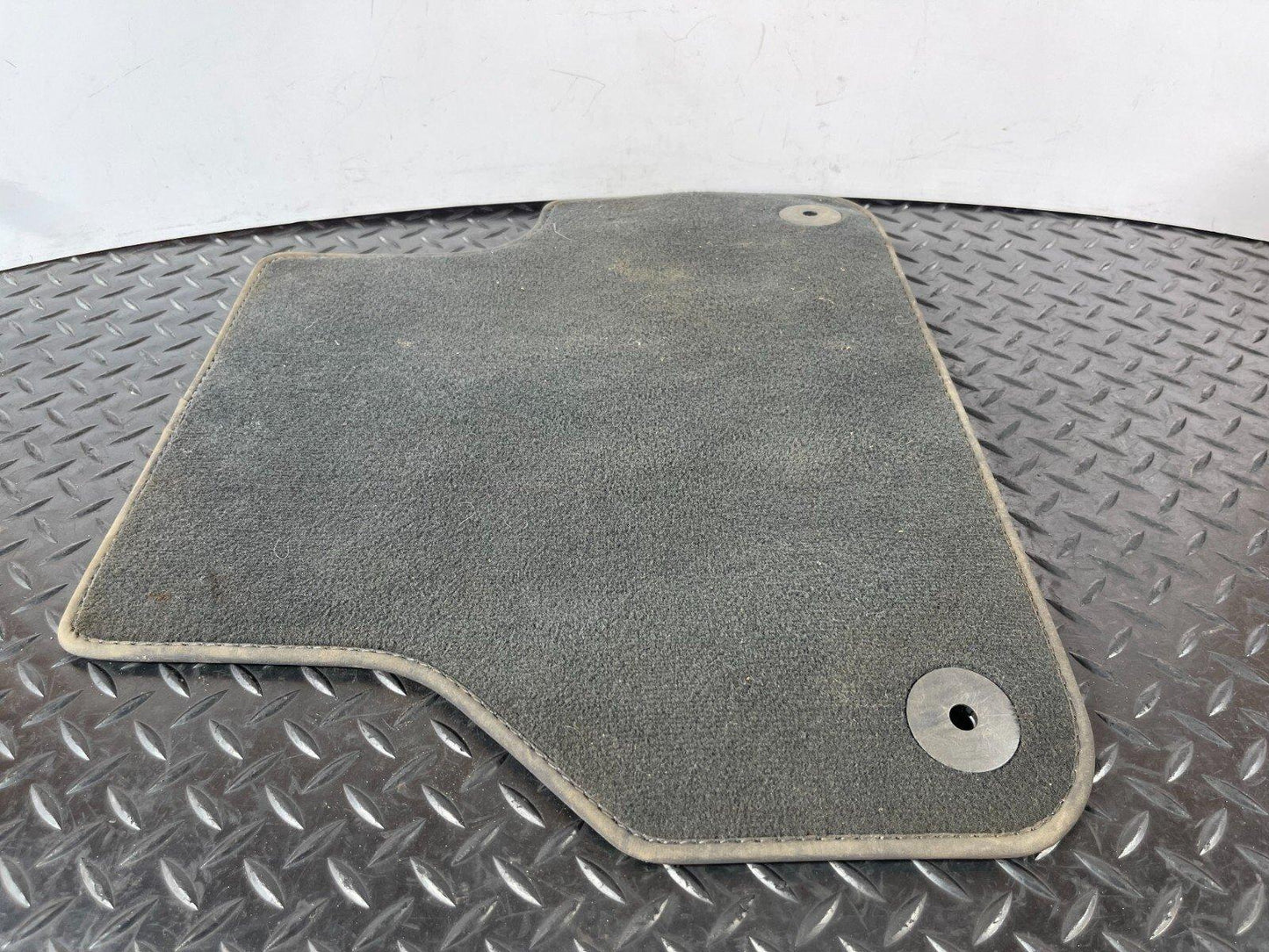 16-19 AUDI A4 B9 SALOON GENUINE REAR FLOOR MAT CARPET 3C0864523