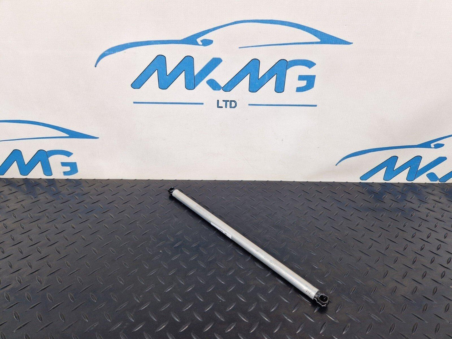 10-18 AUDI A7 4G S-LINE REAR BOOT TAILGATE GAS STRUT 4G8827857S