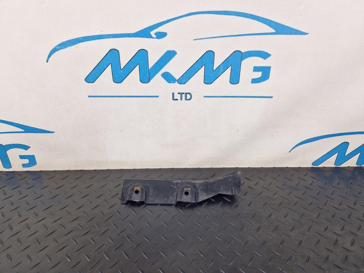 10-13 BMW E70 LCI X5 GENUINE OEM FRONT N/S LEFT SPLASH GUARD 7188839
