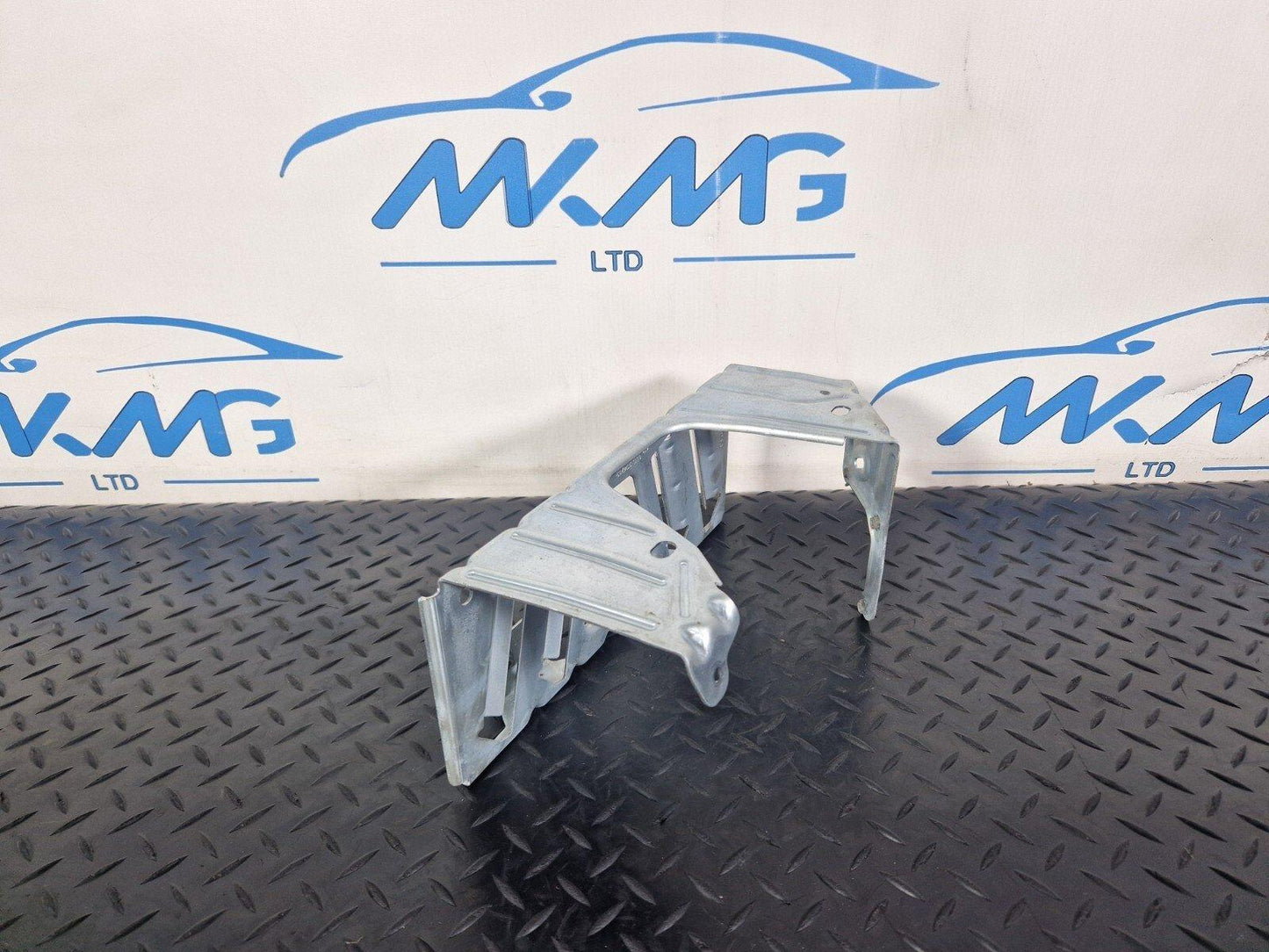 11-18 BMW 6 SERIES F06 HARMAN KARDON AMPLIFIER BRACKET MOUNT HOLDER 9174269