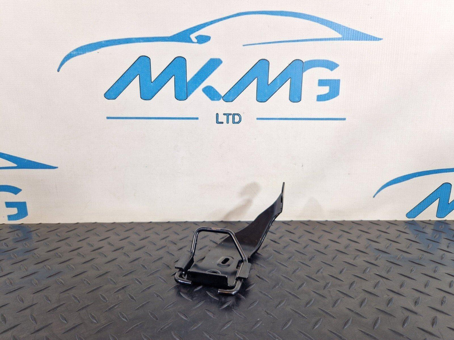 MERCEDES A CLASS W177 REAR RIGH O/S SEAT ISOFIX HOLDER MOUNT BRACKET A1779201800