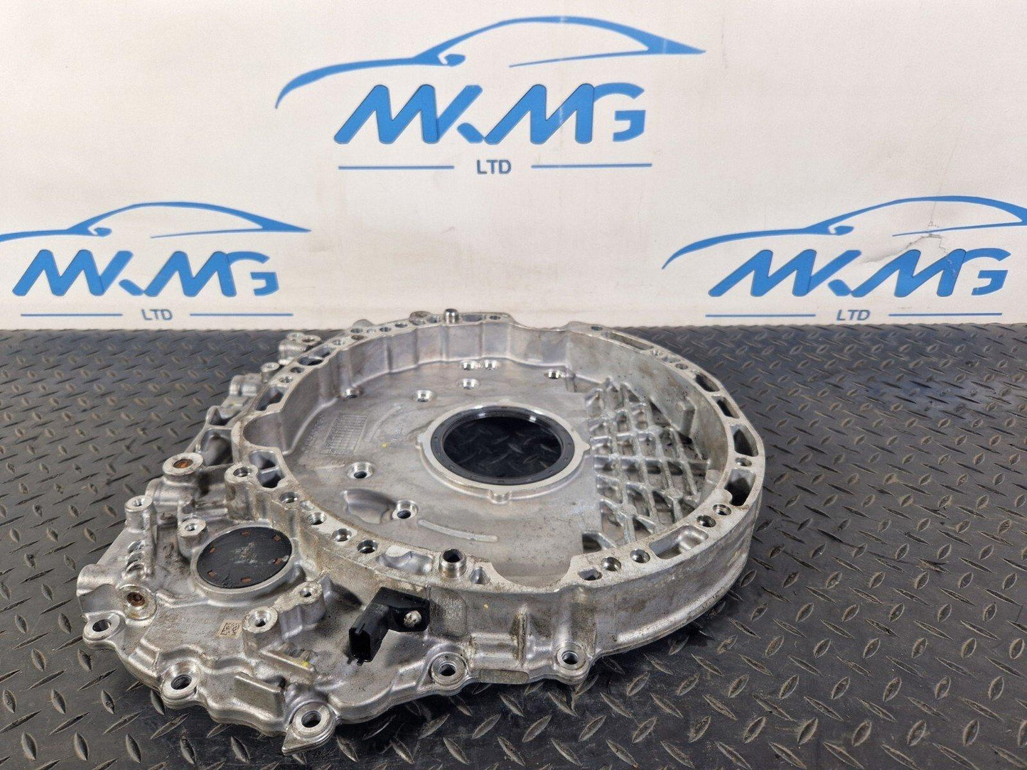 19-ON MERCEDES BENZ B CLASS W247 GENUINE CRANKSHAFT HOUSING COVER A6540101301