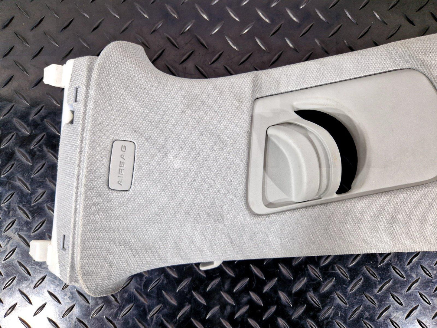 16-19 AUDI A4 B9 GENUINE LEFT PASSENGER SIDE B-PILLAR TRIM COVER 8W0867243E