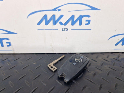 18-ON MERCEDES BENZ SPRINTER W907 SPRINTER KEY FOB REMOTE A2479052303