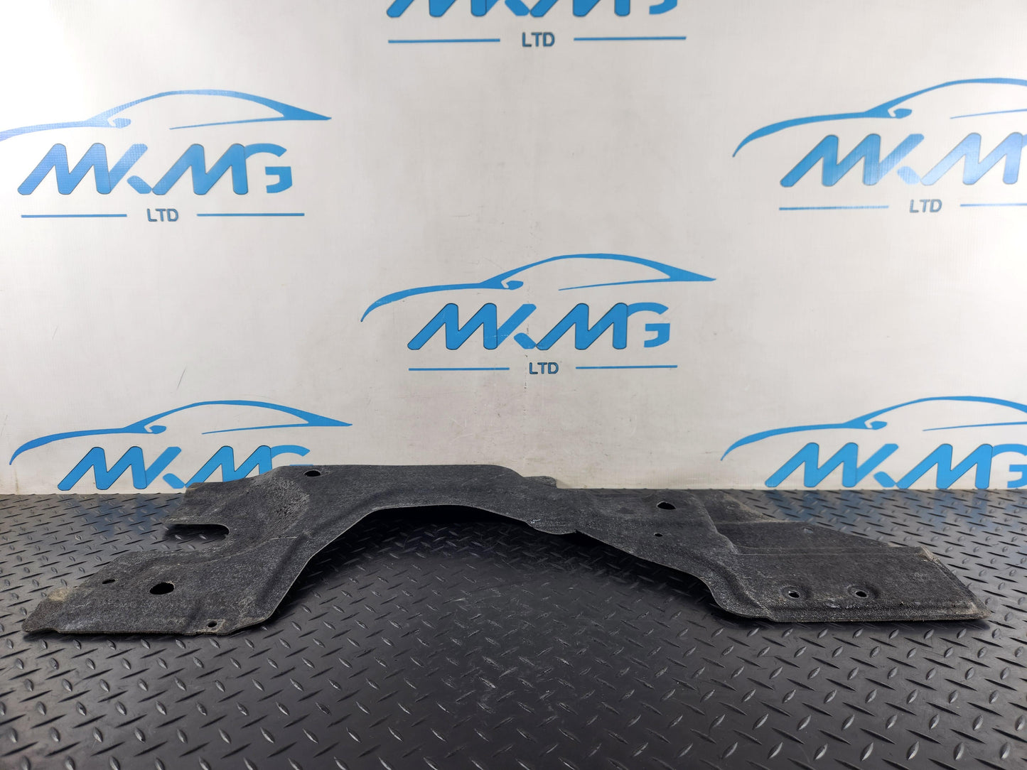 Audi Q7 4M Genuine Underbody Pan Cover Left Side 4M0825213F