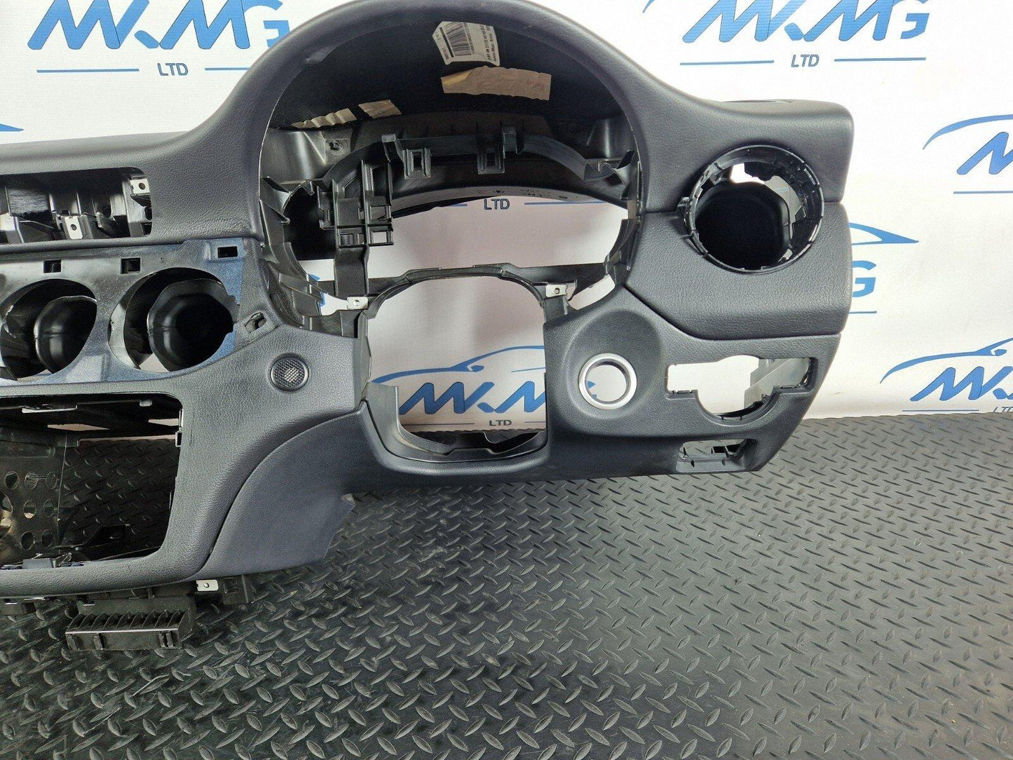 14-20 MERCEDES BENZ GLA 200 X156 GENUINE FRONT DASHBOARD ASSEMBLY A1176800187