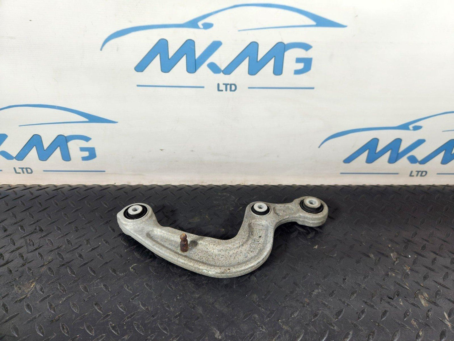 GENUINE AUDI A4 B9 A5 S5 F5 GENUINE REAR LEFT OR RIGHT CONTROL ARM 8W0505361E
