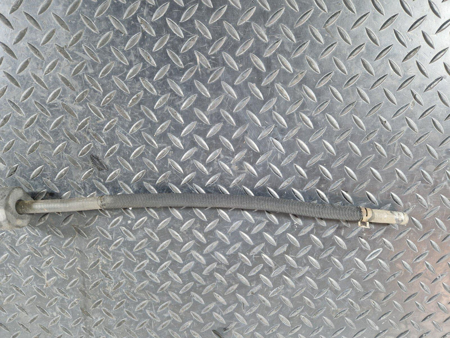 14-21 MERCEDES BENZ C200d W205 GENUINE OEM COOLANT HOSE PIPE A2058303805