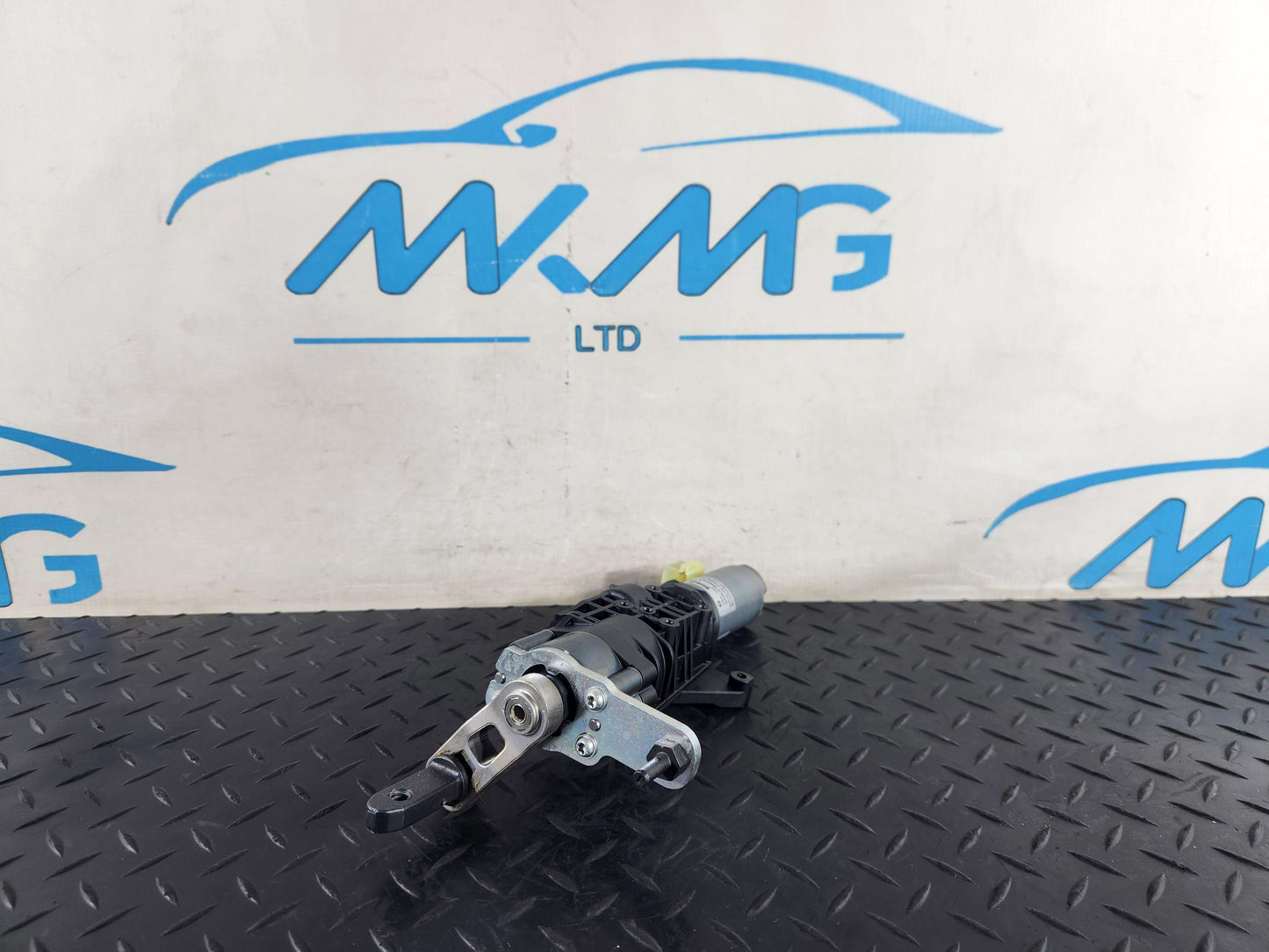 Audi A6 Allroad C7 RIGHT REAR ELECTRIC TAILGATE MOTOR 4G9827852E