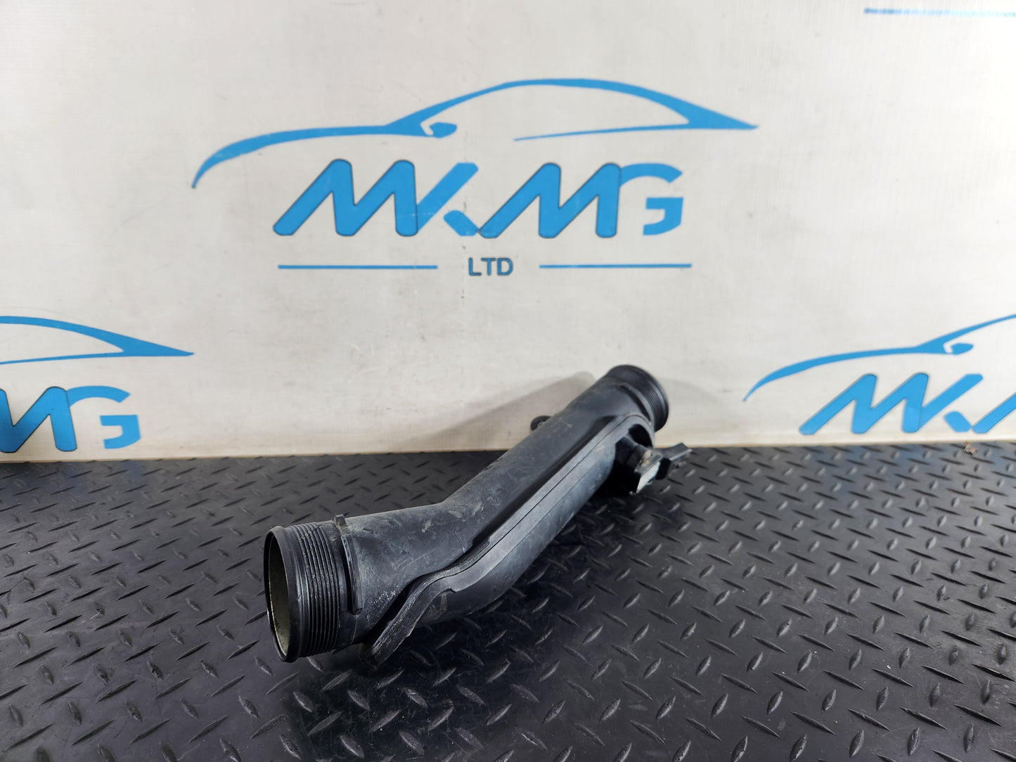 Volkswagen Touareg 7P Turbo Pipe Hose Intercooler 7P0145795