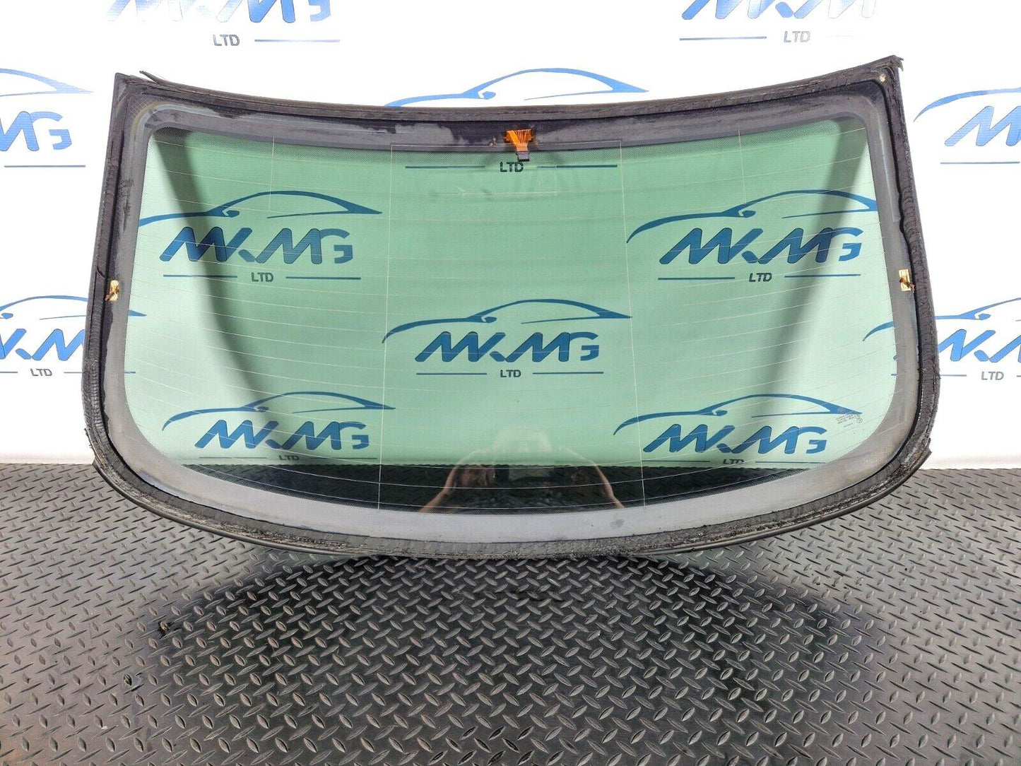 11-18 BMW 6 SERIES F06 GENUINE REAR CENTRE WINDOW GLASS WINDSCREEN 43R-001090