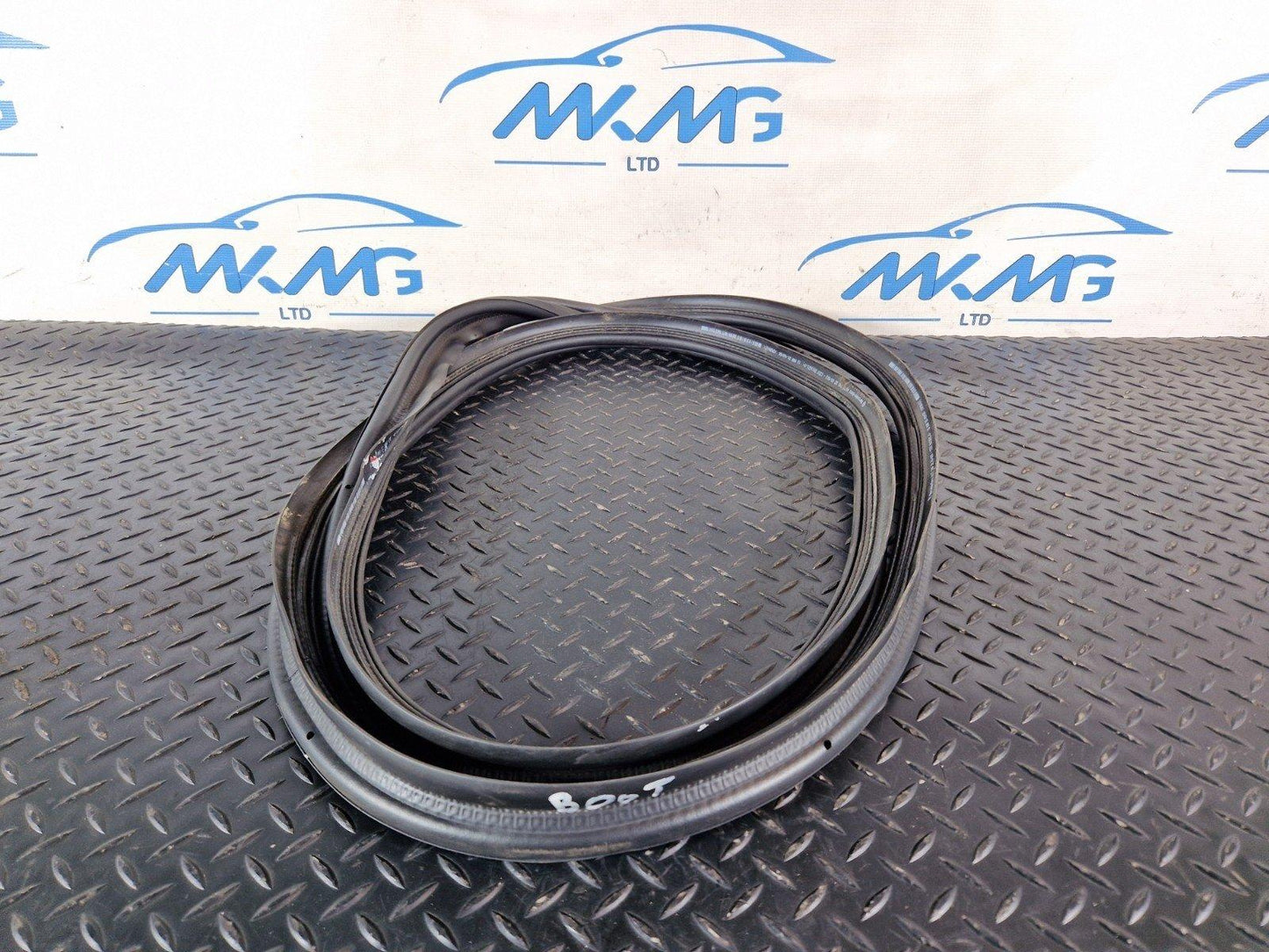 MERCEDES W177 A CLASS BOOT TRUNK LID TAILGATE RUBBER SEAL GASKET A1777402200