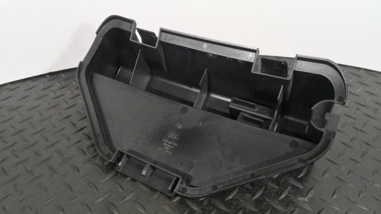 16-19 AUDI A4 B9 S-LINE SALOON GENUINE WARNING TRIANGLE MOUNT 8W5827569