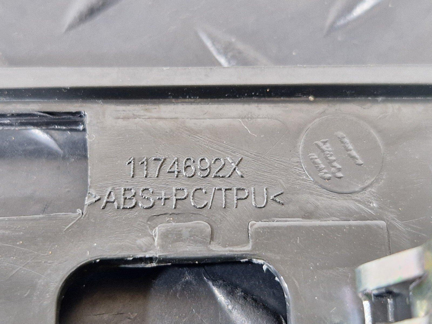 14-19 MERCEDES BENZ GLA X156 OEM INSTRUMENT PANEL COVER TRIM A1176800307