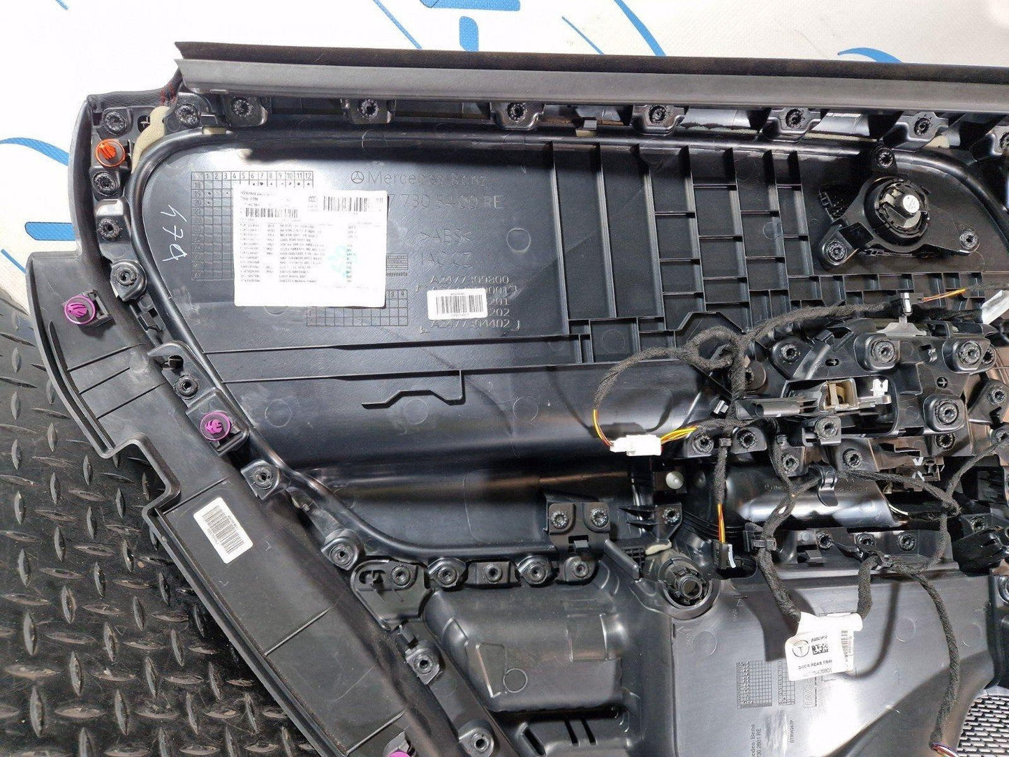 19-ON MERCEDES BENZ B CLASS W247 RIGHT SIDE REAR DOOR CARD PANEL