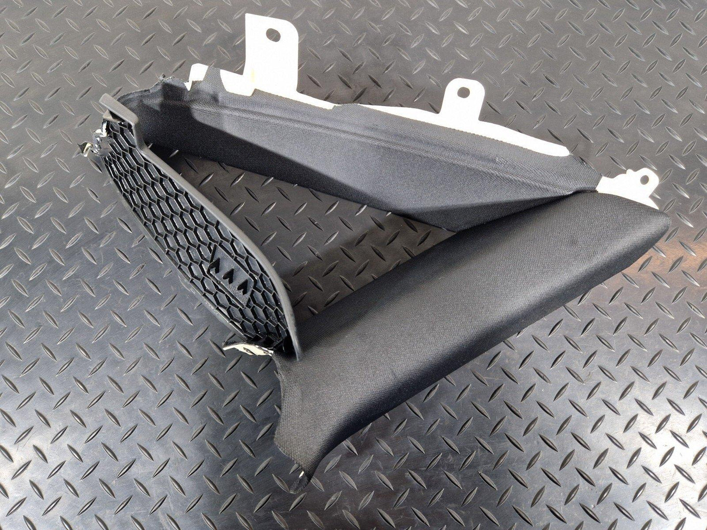 10-18 AUDI A7 4G S-LINE GENUINE LEFT SIDE C PILLAR BLACK TRIM COVER 4G8867287