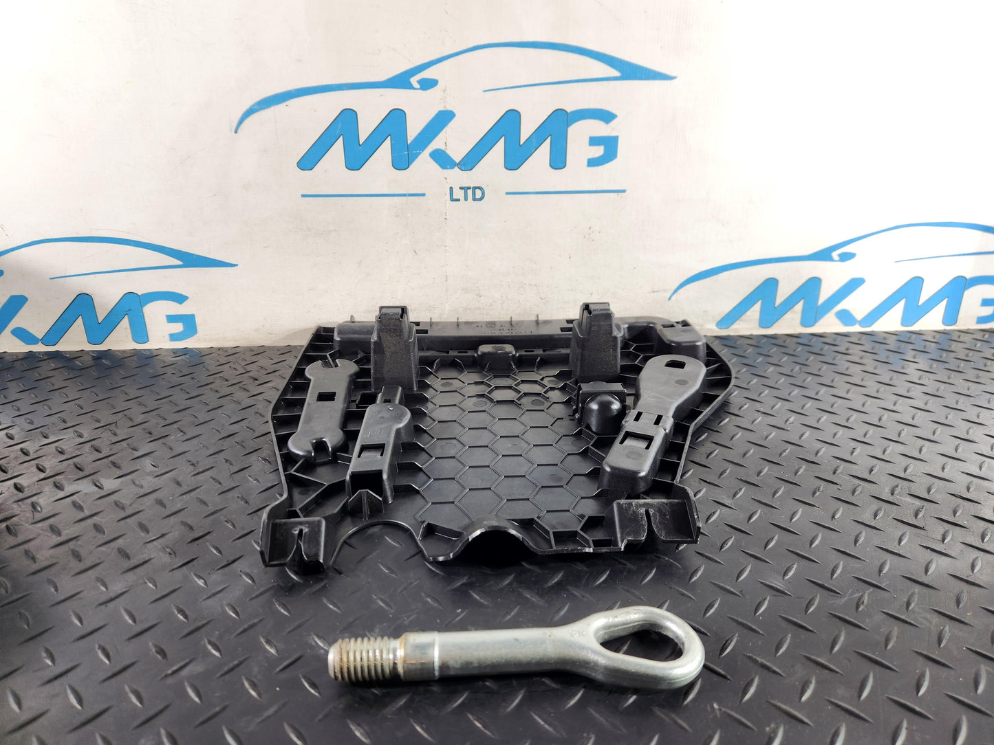 Mercedes-Benz Sprinter W907 Standard Cargo Van Storage Compartment A9075460900