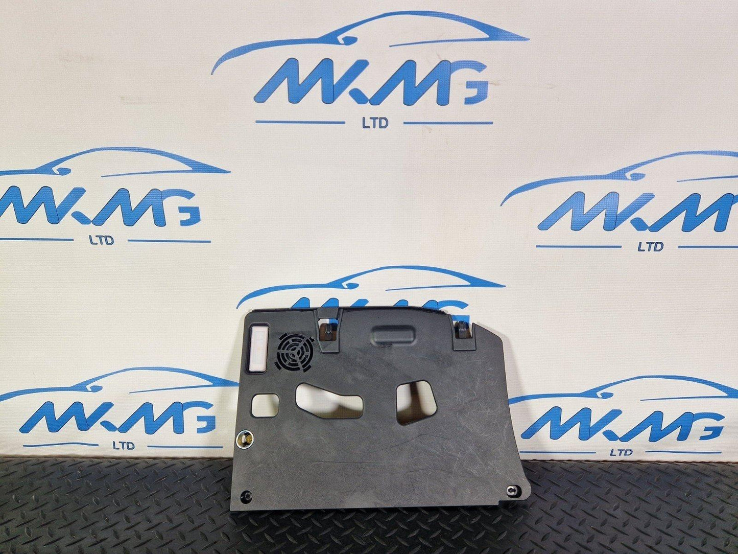 16-22 BMW X1 F48 GENUINE LEFT DASHBOARD LOWER FOOTWELL TRIM 9333290