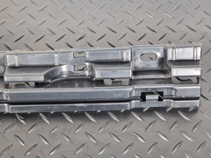 11-18 BMW 6 SERIES F06 SIDESKIRT BRACKET REAR DRIVER RIGHT SIDE 7276350