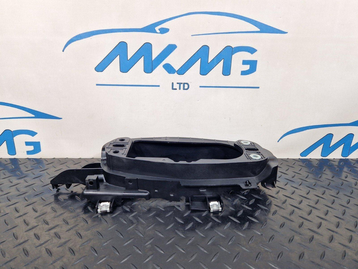 16-19 AUDI A4 B9 GENUINE GEARSTICK MOUNTING PLATE BRACKET 8W0863531