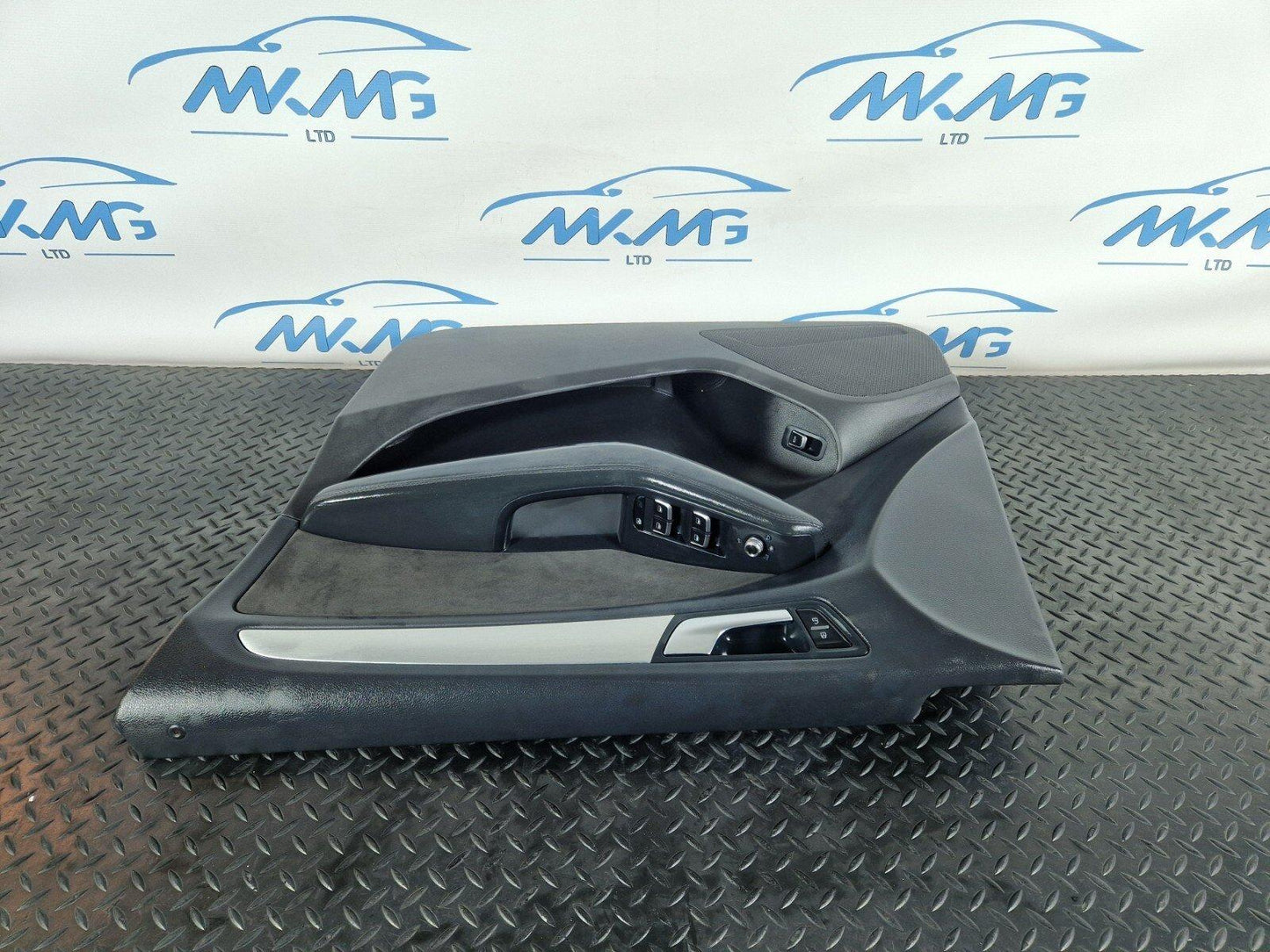 12-17 AUDI Q5 8R OEM FRONT RIGHT O/S DOOR CARD PANEL ALCANTARA TRIM 4G2867104B