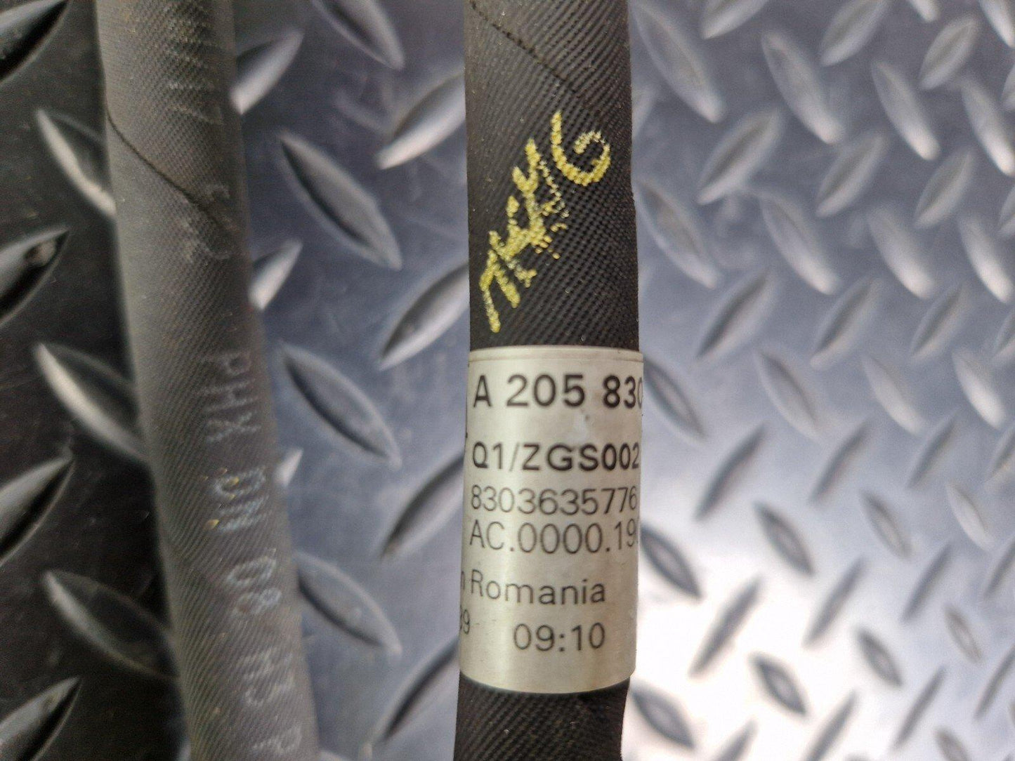 14-21 MERCEDES BENZ C300h W205 GENUINE AIR CONDITION PIPE HOSE A2058306902