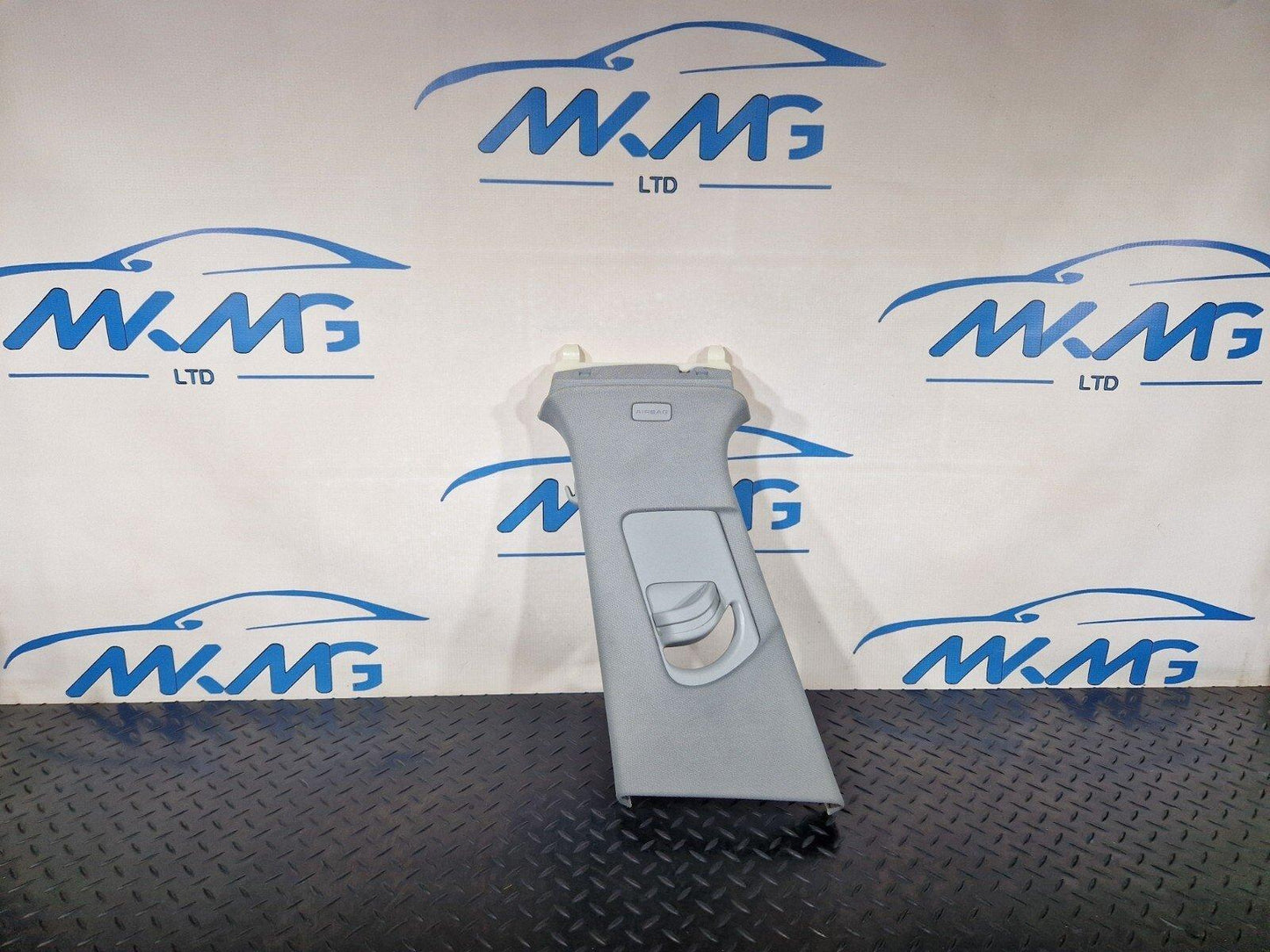 16-19 AUDI A4 B9 LEFT PASSENGER SIDE B PILLAR TRIM 8W0867243C