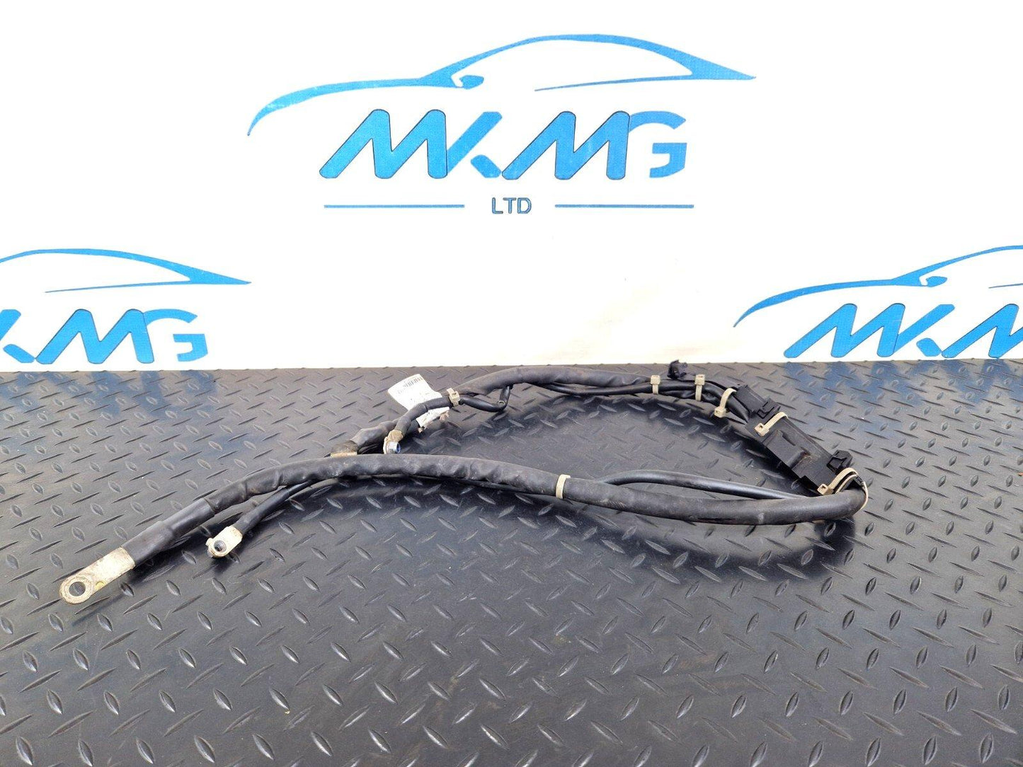 14-21 MERCEDES BENZ C300h W205 GENUINE PREFUSE BOX CABLE HARNESS A2054403136