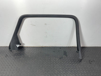16-19 AUDI A4 B9 ESTATE GENUINE REAR LEFT NSR DOOR WINDOW FRAME TRIM 8W9867671
