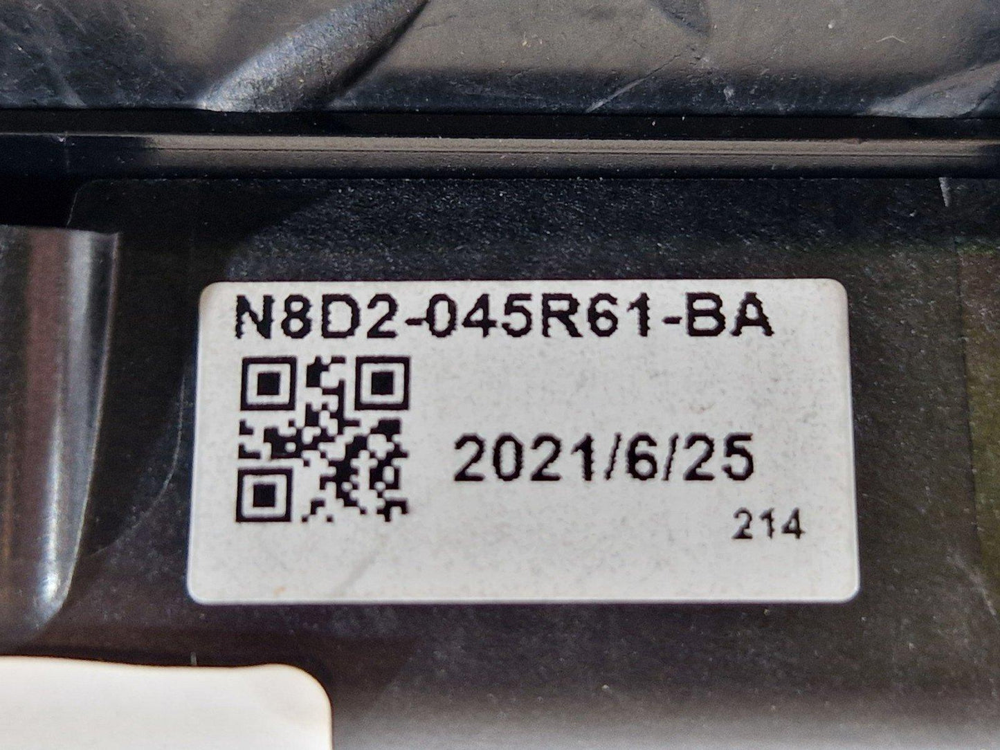 19-ON RANGE ROVER EVOQUE L551 GENUINE INSTRUMENT PANEL FINISHER N8D2045R61BA