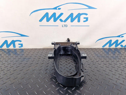 16-19 AUDI A4 B9 GENUINE OEM GEARSTICK MOUNTING PLATE BRACKET 8W0863531