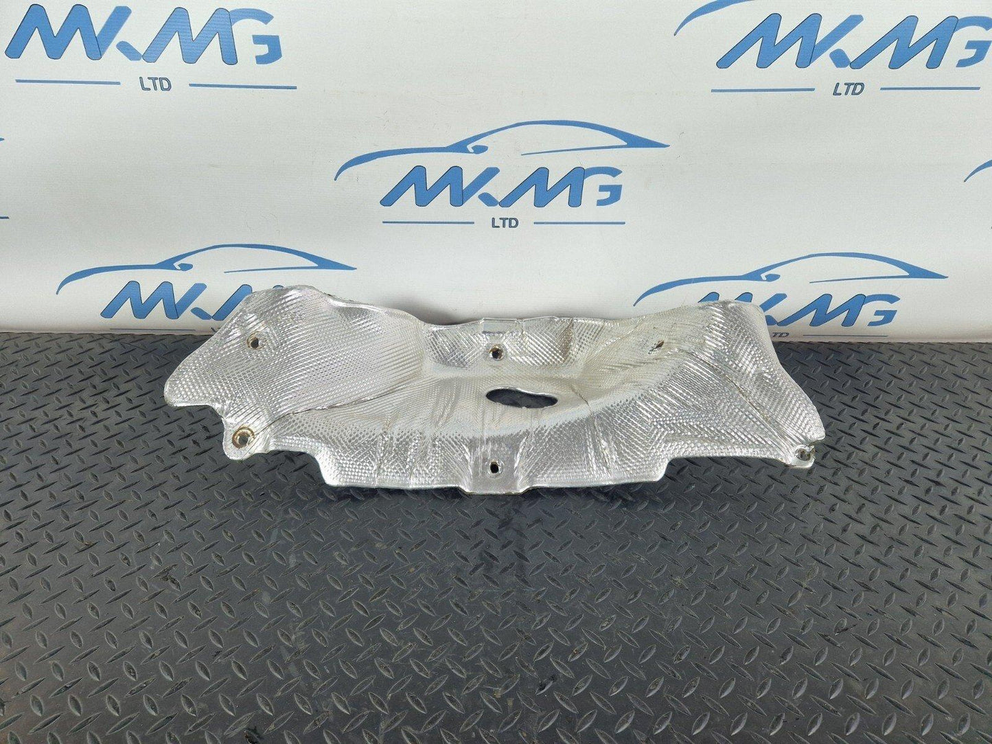 16-19 AUDI A4 B9 OEM THERMAL PROTECTION 8W0863829E