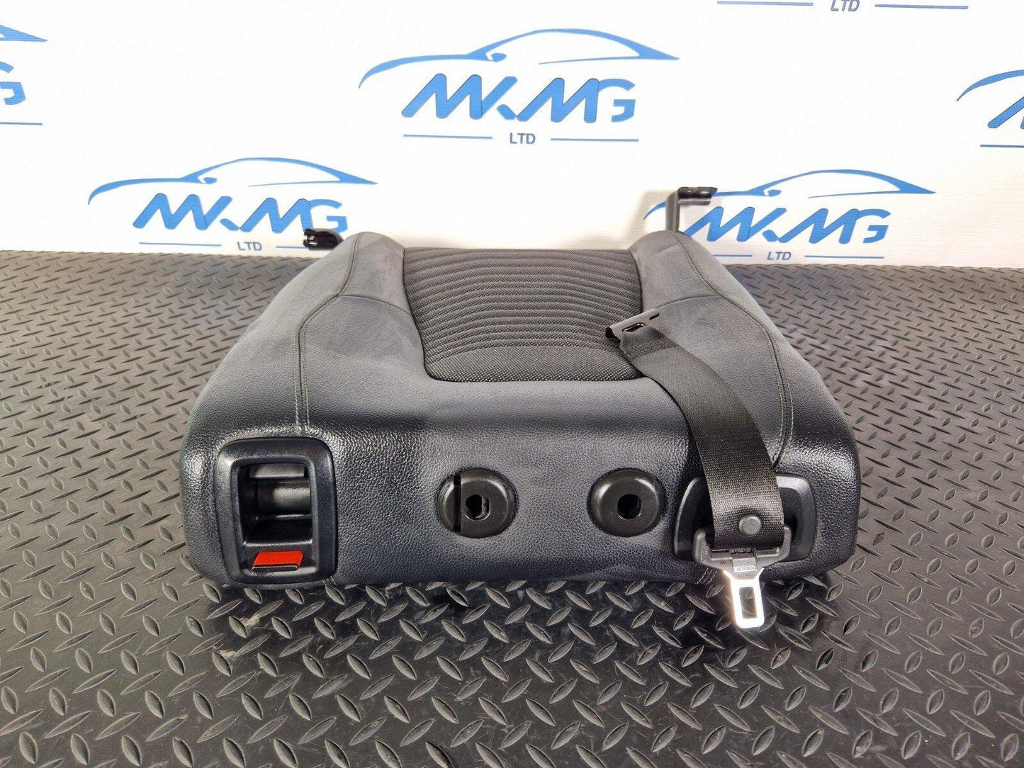 18-ON MERCEDES BENZ A CLASS W177 REAR LEFT PASSENGER SIDE SEAT HALF LEATHER