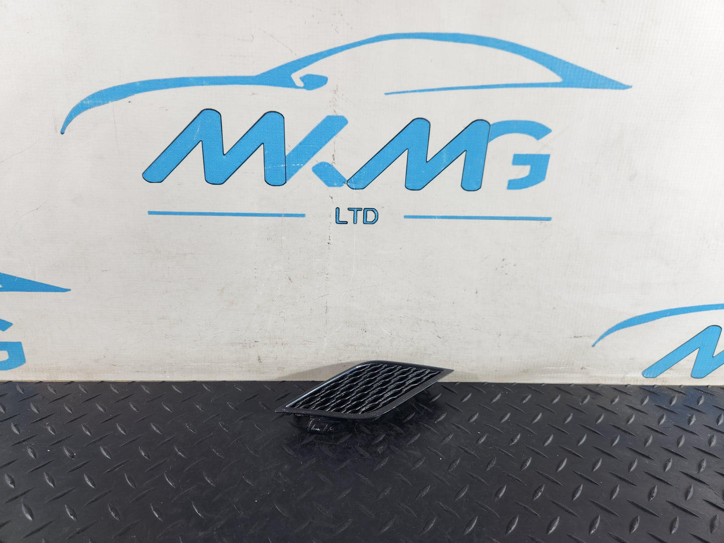 Land Rover Range Rover Evoque L551 Rear Bumper Lower Right Grill K8D2-17G754-AB