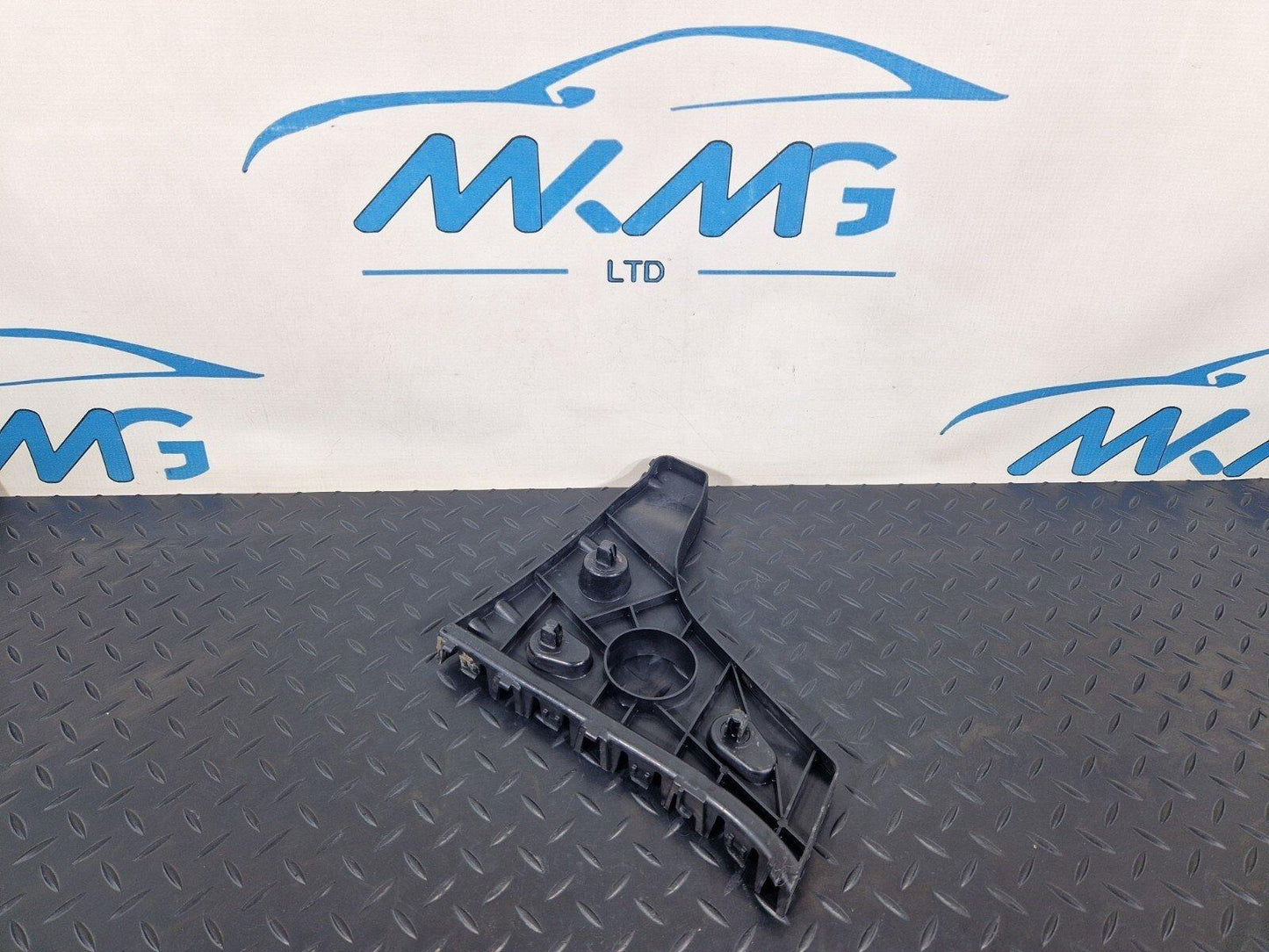 15-18 AUDI A7 4G OEM GENUINE REAR LEFT BUMPER BRACKET 4G8807453B