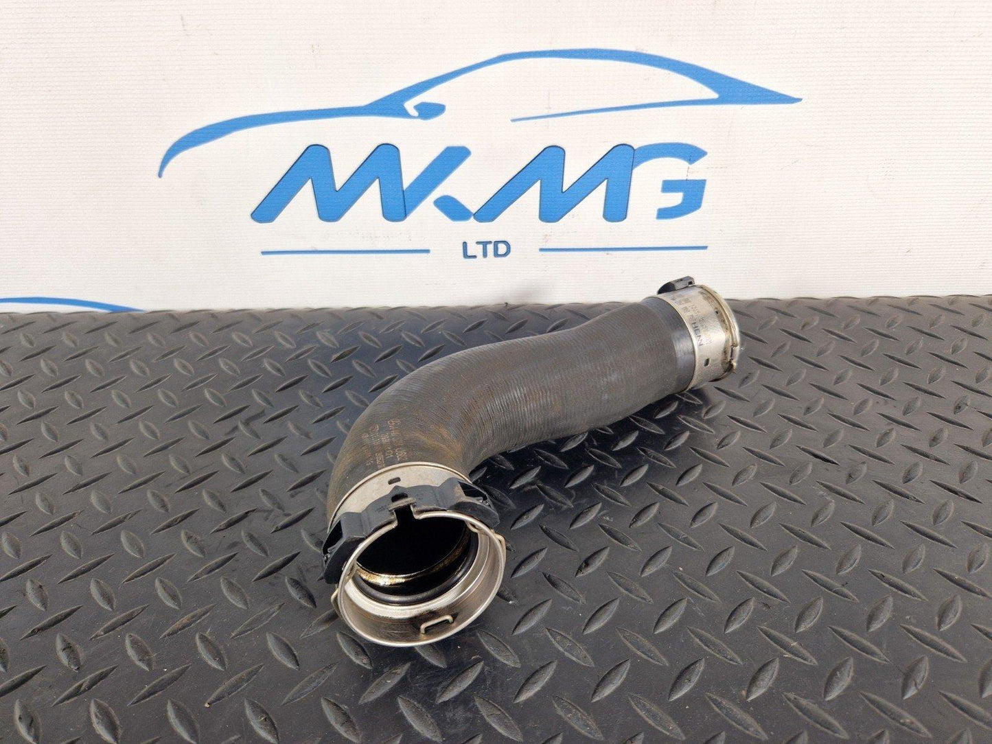 12-18 AUDI A6 C7 2.0 DIESEL CGLC/CGL GENUINE INTERCOOLER PIPE HOSE A4475280682