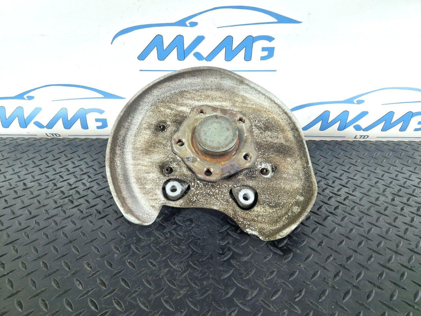 16-19 AUDI A4 B9 GENUINE REAR LEFT WHEEL HUB & BEARING 8W0505431P
