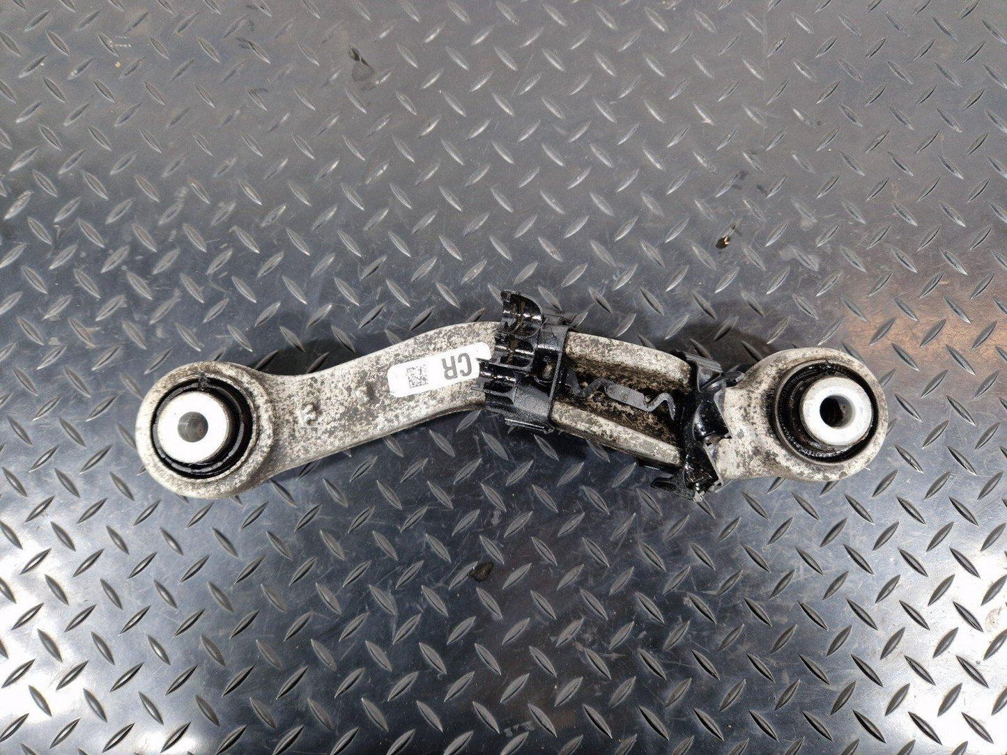 11-18 BMW 6 SERIES F06 GENUINE RIGHT O/S CONTROL ARM WISHBONE OEM 608216