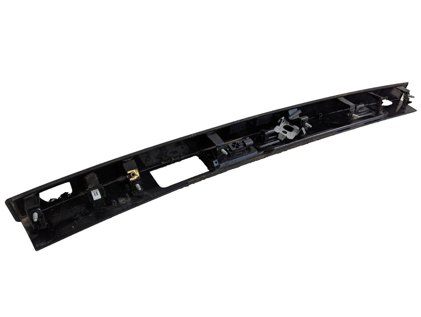 17-ON LAND ROVER DISCOVERY L462 REAR TAILGATE LIGHT HANDLE CAM TRIM HY3240406B